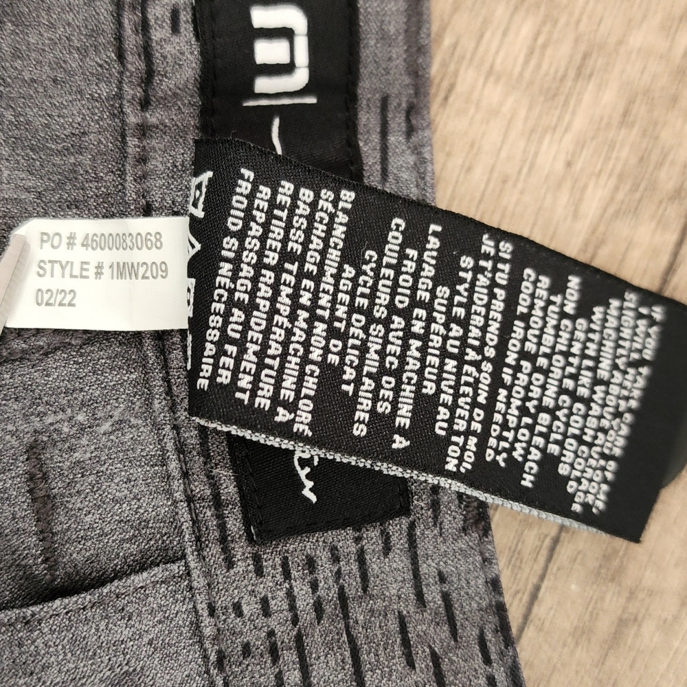TravisMathew Gray Tropical Performance Golf Shorts Size 32 Stretch Lightweight - Picture 4 of 8